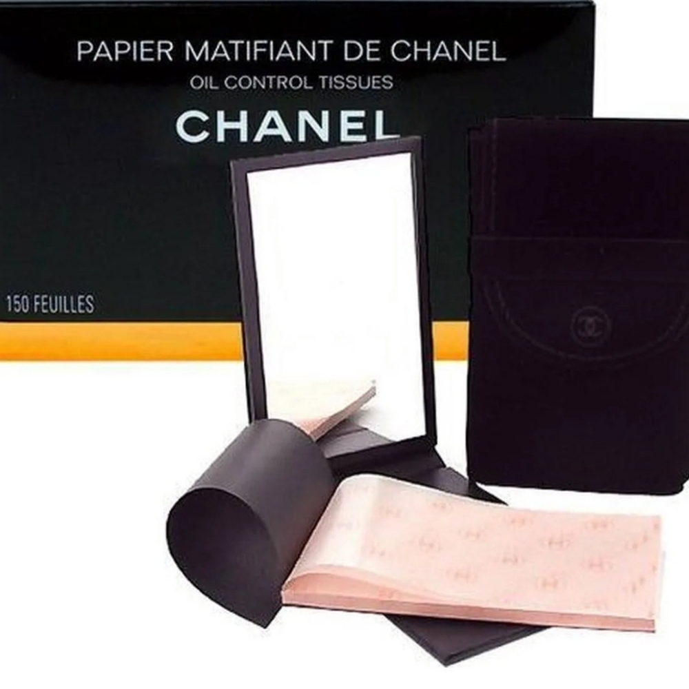 Chanel Beauty Bundle.LG Zip Around Beauty Pouch On Chain.Lip Laquer,Kabuki Brush - Picture 13 of 16